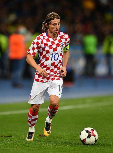 阿夫迪亚34+7 开拓者战胜鹈鹕